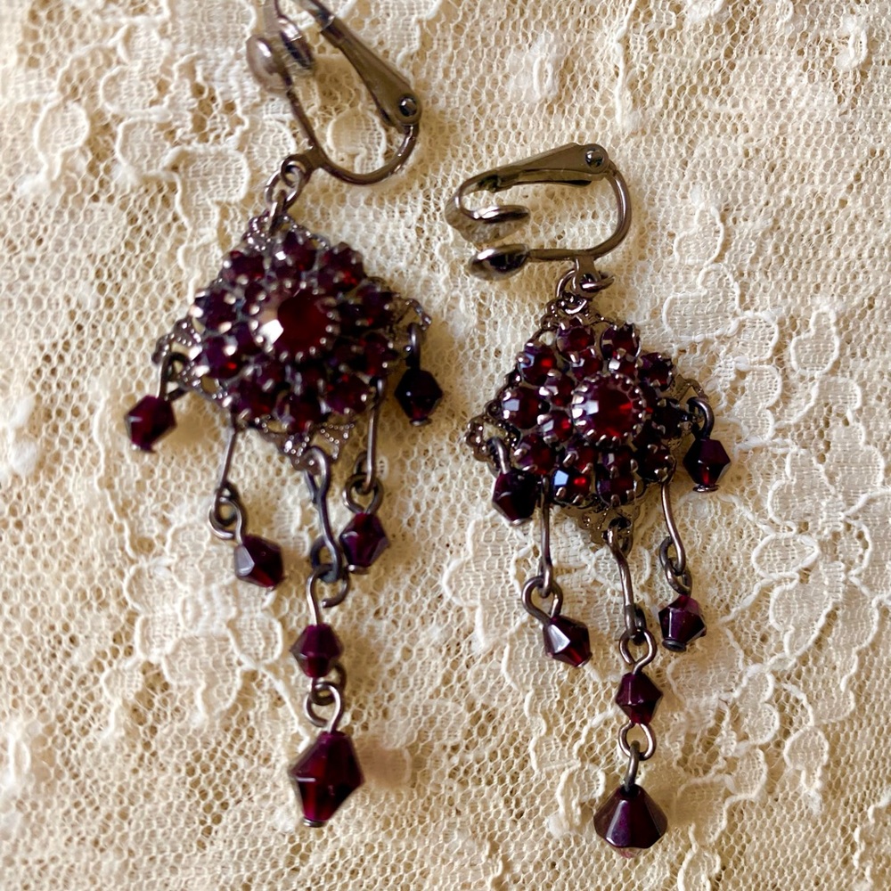 Vtg Inspired Faux Garnet Clip On Earrings